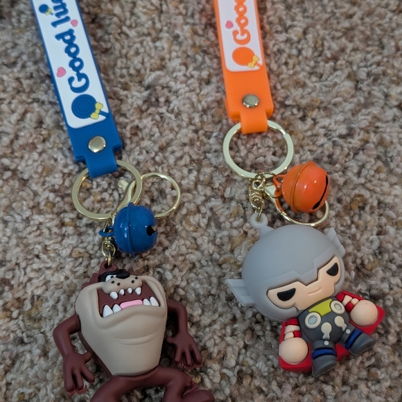 Set Of Keychains - Picture 4 of 5